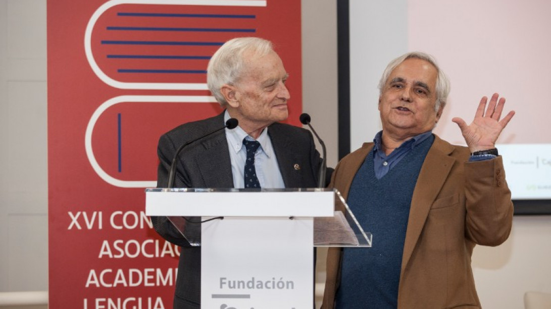 Luis Goytisolo y Juan Cruz (foto: RAE).