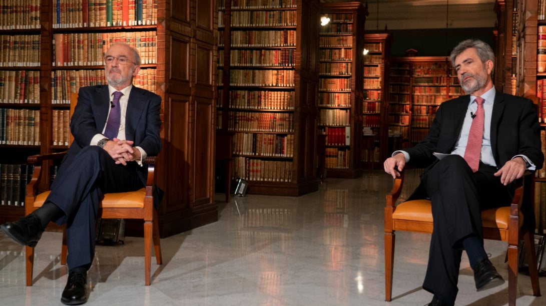 Santiago Muñoz Machado, director de la RAE, y Carlos Lesmes, presidente del CGPJ (foto: RAE)