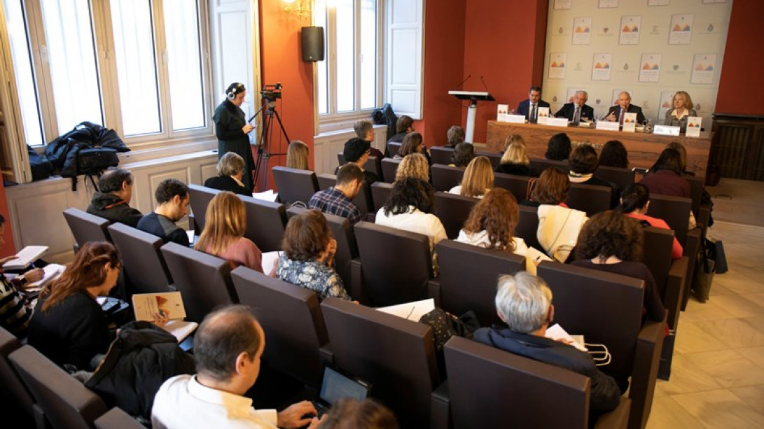 La rueda de prensa se ha celebrado en la sede de la RAE. 