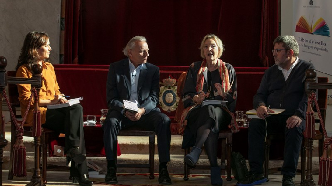 Participantes en la mesa redonda. 