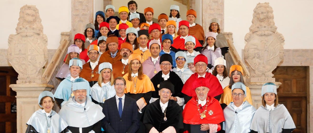 La Universidad Internacional de La Rioja (UNIR) inviste doctores «honoris causa» a los directores de la RAE y de las Academias de la Lengua de Colombia, Ecuador y México