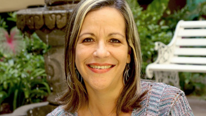 María Cristina Orantes, miembro de número de la Academia Salvadoreña de la Lengua