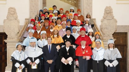 La Universidad Internacional de La Rioja (UNIR) inviste doctores «honoris causa» a los directores de la RAE y de las Academias de la Lengua de Colombia, Ecuador y México.