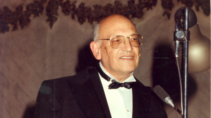 Lectura del discurso de ingreso de Francisco Rodríguez Adrados, el 28 de abril de 1991. Fototeca de la RAE.