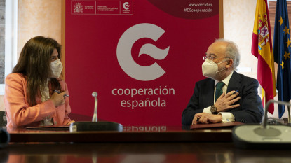 Ángeles Moreno Bau, secretaria de Estado de Cooperación Internacional y Santiago Muñoz Machado, director de la Real Academia Española (RAE) y presidente de la Asociación de Academias de la Lengua Española (ASALE)