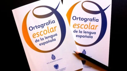 Edición escolar de la «Ortografía», publicada en 2013.