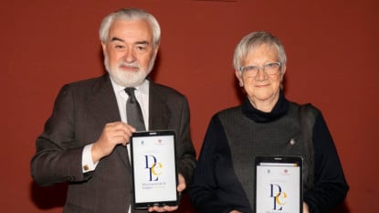 Darío Villanueva y Paz Battaner en la rueda de prensa. Foto: Alberto Cuéllar