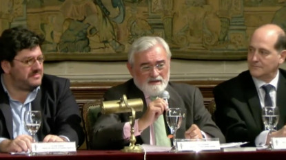 El director de la RAE durante su intervención en Buenos Aires. Imagen: Télam.