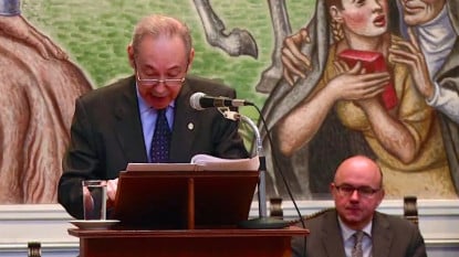 Humberto López Morales diserta en la Academia Colombiana de la Lengua.