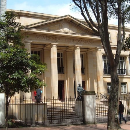Academia Colombiana de la Lengua, fundada en 1871.