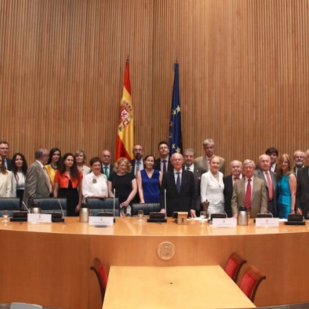 Participantes en el homenaje al español, celebrado en el Congreso.